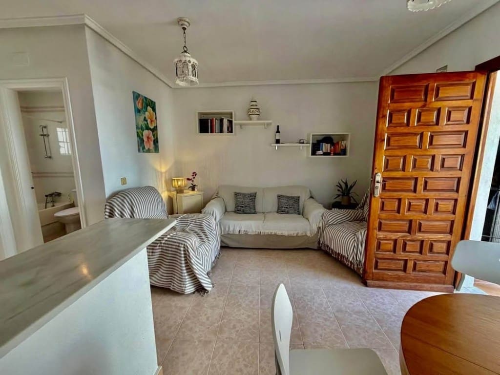 2 Zimmer Doppelhaus zu verkaufen in Villamartin - 179.900 € (Ref: 10182025)