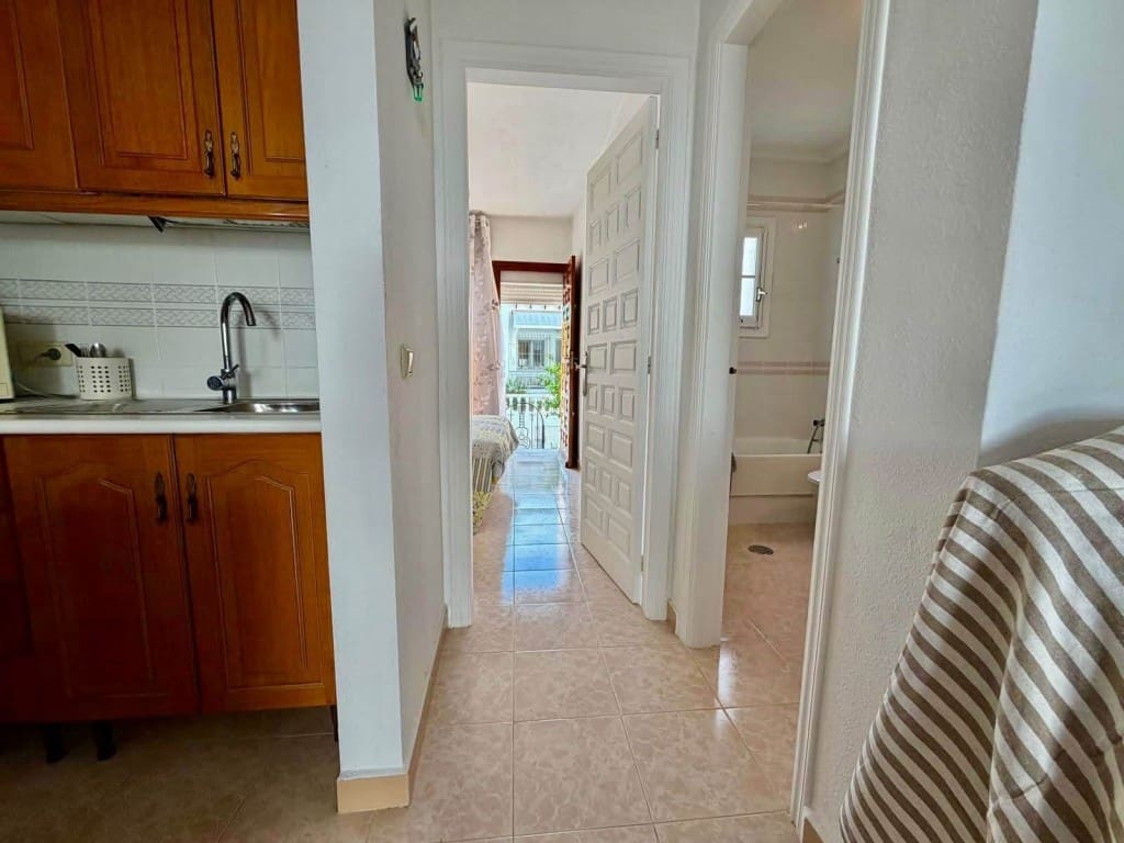 2 Zimmer Doppelhaus zu verkaufen in Villamartin - 179.900 € (Ref: 10182025)