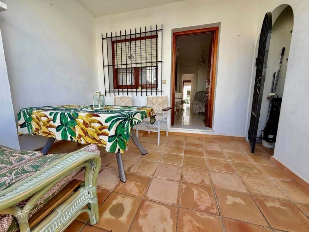 2 Zimmer Doppelhaus zu verkaufen in Villamartin - 179.900 € (Ref: 10182025)