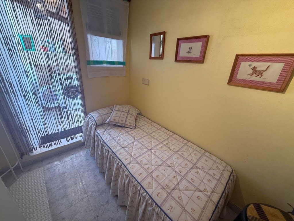 3 chambre Appartement à vendre à Playa Flamenca avec piscine garage - 139 000 € (Ref: 10182256)