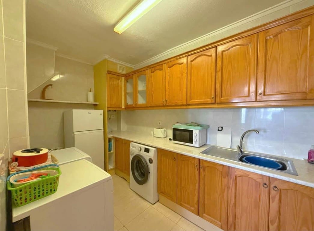 3 soverom Kjedet enebolig til salgs i Los Dolses med svømmebasseng garasje - € 239 950 (Ref: 10185316)