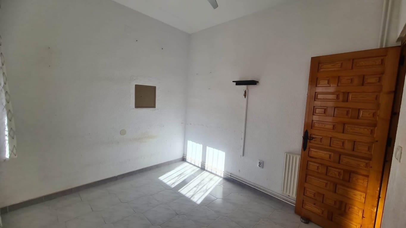 2 soverom Kjedet enebolig til salgs i Villamartin med garasje - € 199 990 (Ref: 10185477)