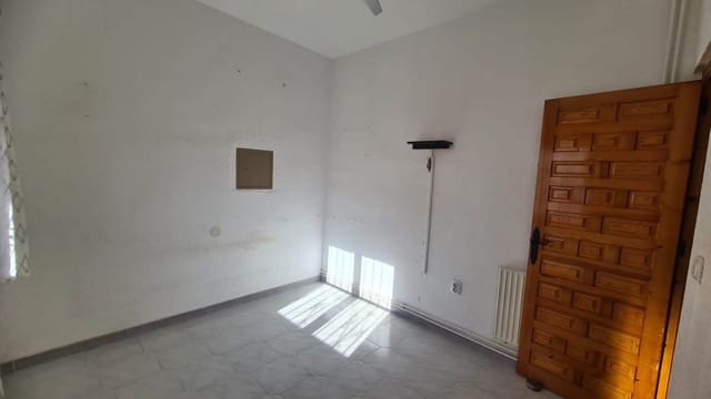 2 soverom Kjedet enebolig til salgs i Villamartin, Orihuela med garasje - € 199 990 (Ref: 10185477)