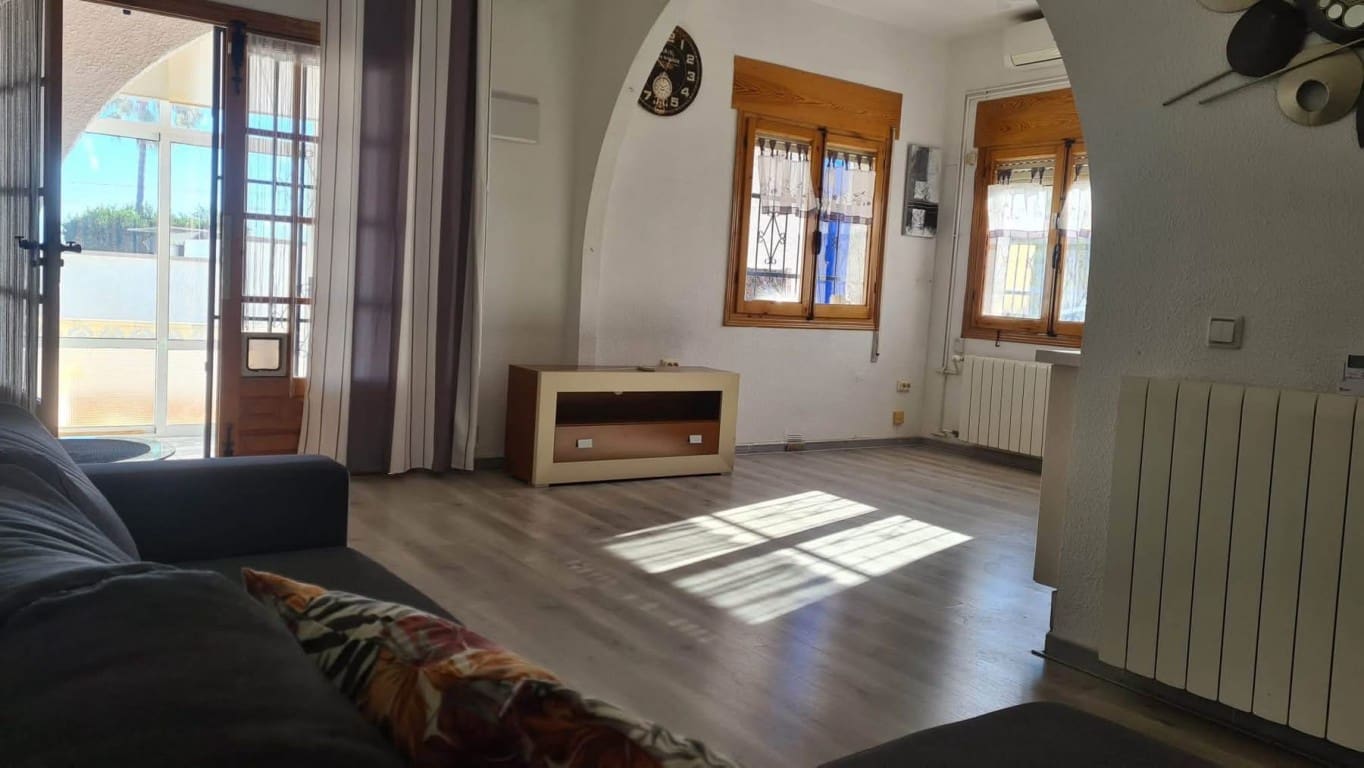 2 soverom Kjedet enebolig til salgs i Villamartin med garasje - € 199 990 (Ref: 10185477)