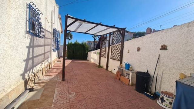 2 soverom Kjedet enebolig til salgs i Villamartin, Orihuela med garasje - € 199 990 (Ref: 10185477)
