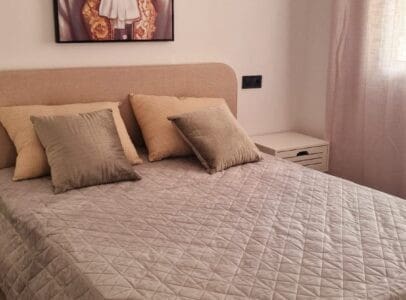 5 bedroom Villa for sale in Villamartin with pool - € 299,000 (Ref: 9367905)