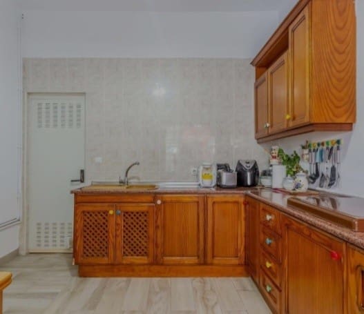 Chalet de 3 habitaciones en Playa Flamenca en venta con piscina garaje - 285.000 € (Ref: 9367906)