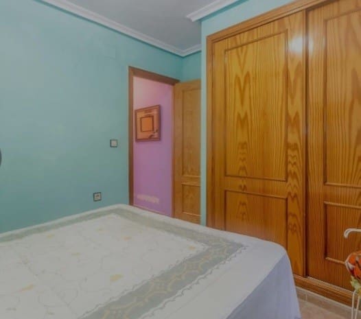 Chalet de 3 habitaciones en Playa Flamenca en venta con piscina garaje - 285.000 € (Ref: 9367906)