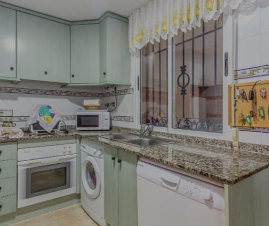 Chalet de 3 habitaciones en Playa Flamenca, Orihuela en venta con piscina garaje - 285.000 € (Ref: 9367906)