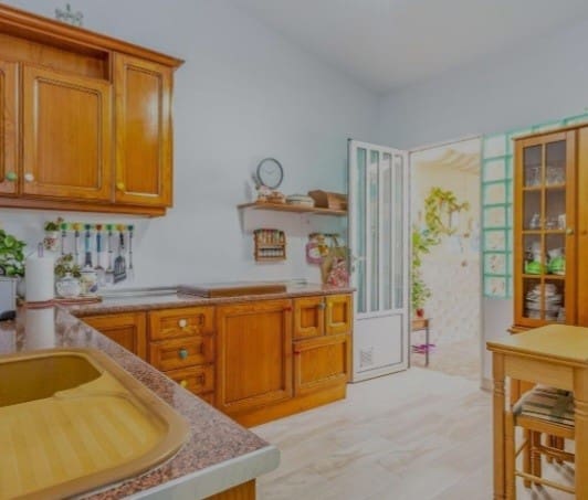 Chalet de 3 habitaciones en Playa Flamenca en venta con piscina garaje - 285.000 € (Ref: 9367906)