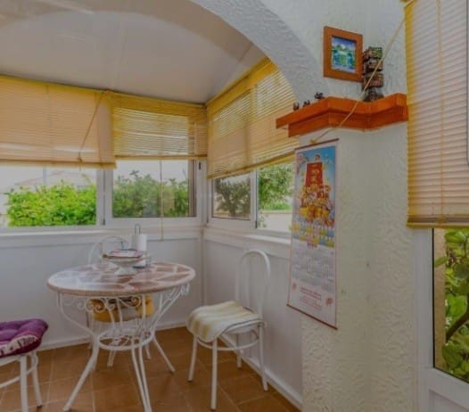 Chalet de 3 habitaciones en Playa Flamenca en venta con piscina garaje - 285.000 € (Ref: 9367906)