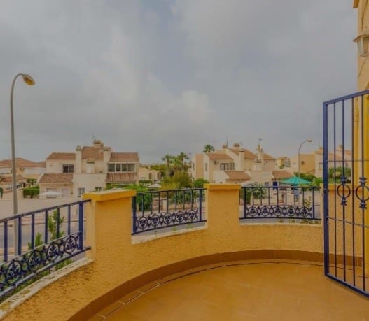 Chalet de 3 habitaciones en Playa Flamenca en venta con piscina garaje - 285.000 € (Ref: 9367906)