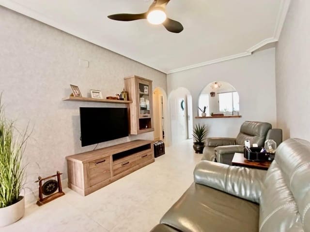 2 bedroom Semi-detached Villa for sale in San Miguel de Salinas with pool - € 229,000 (Ref: 9367908)