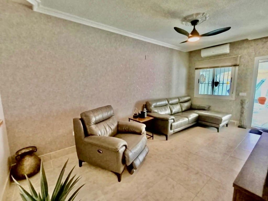 2 camera da letto Villetta Bifamiliare in vendita in San Miguel de Salinas con piscina - 229.000 € (Rif: 9367908)