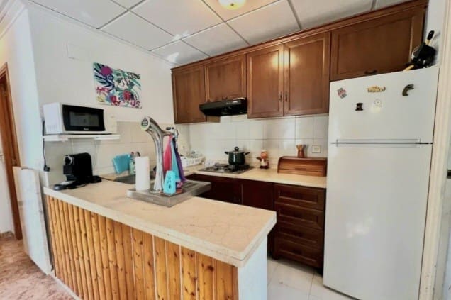 Chalet de 3 habitaciones en Playa Flamenca en venta - 220.000 € (Ref: 9367912)