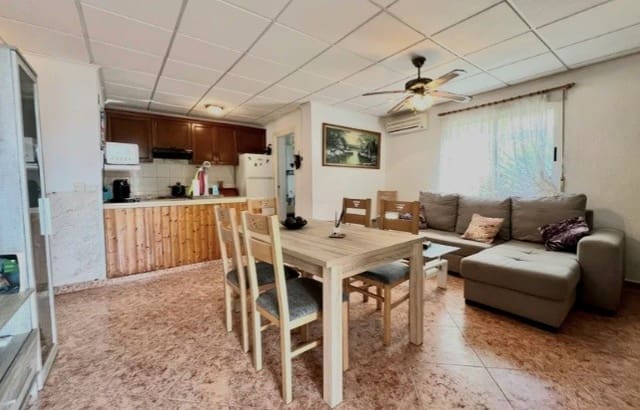 Chalet de 3 habitaciones en Playa Flamenca, Orihuela en venta - 220.000 € (Ref: 9367912)