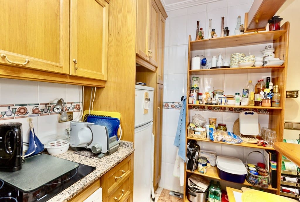 3 soverom Kjedet enebolig til salgs i Playa Flamenca med svømmebasseng - € 225 000 (Ref: 9367914)