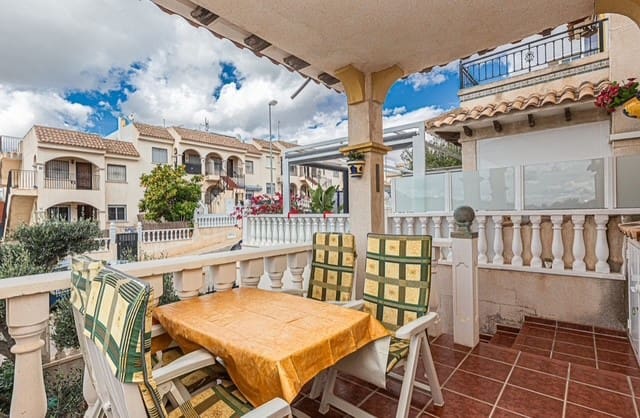 3 soverom Kjedet enebolig til salgs i Playa Flamenca med svømmebasseng - € 225 000 (Ref: 9367914)