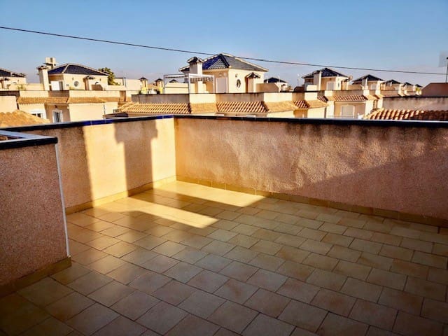 2 soveværelse Semi-Rækkehus til salg i Cabo Roig, Orihuela med swimmingpool - € 214.000 (Ref: 9367915)