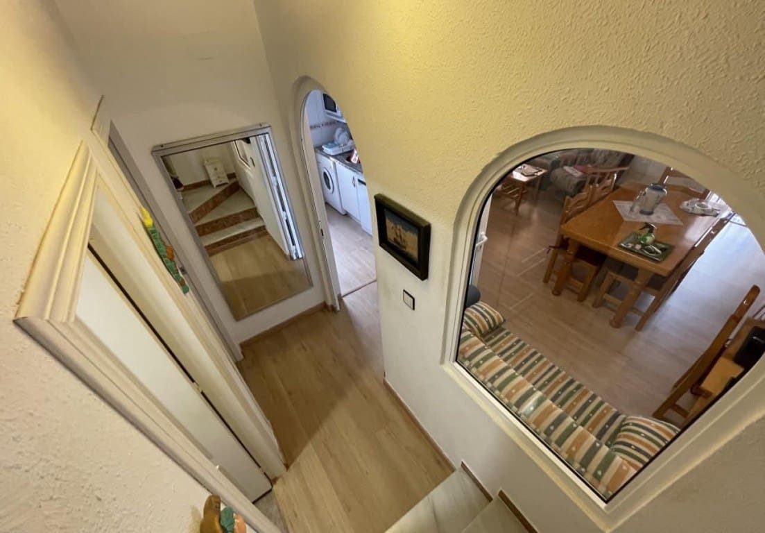 Chalet de 3 habitaciones en Playa Flamenca en venta con piscina - 227.000 € (Ref: 9367916)