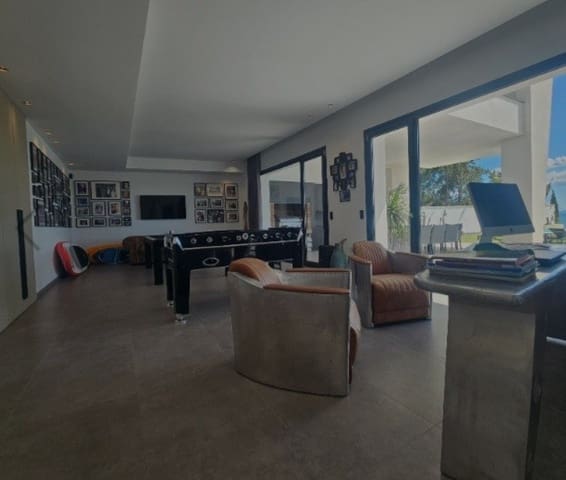 4 soverom Villa til salgs i Cabo Roig, Orihuela med svømmebasseng garasje - € 4 750 000 (Ref: 9367921)