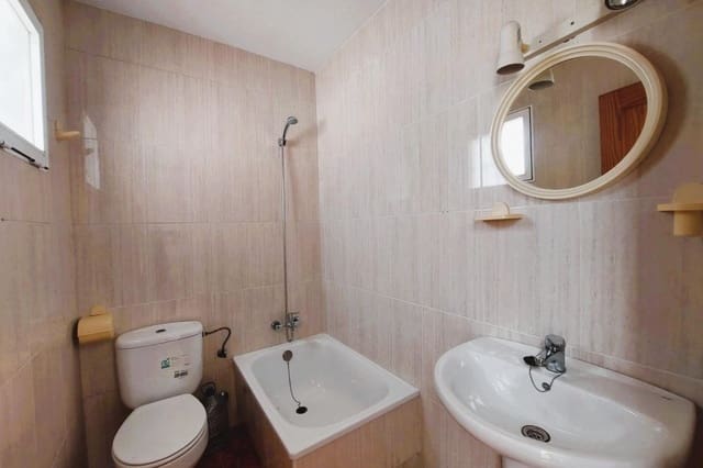 3 soverom Hus til salgs i Los Altos med svømmebasseng - € 183 000 (Ref: 9367924)