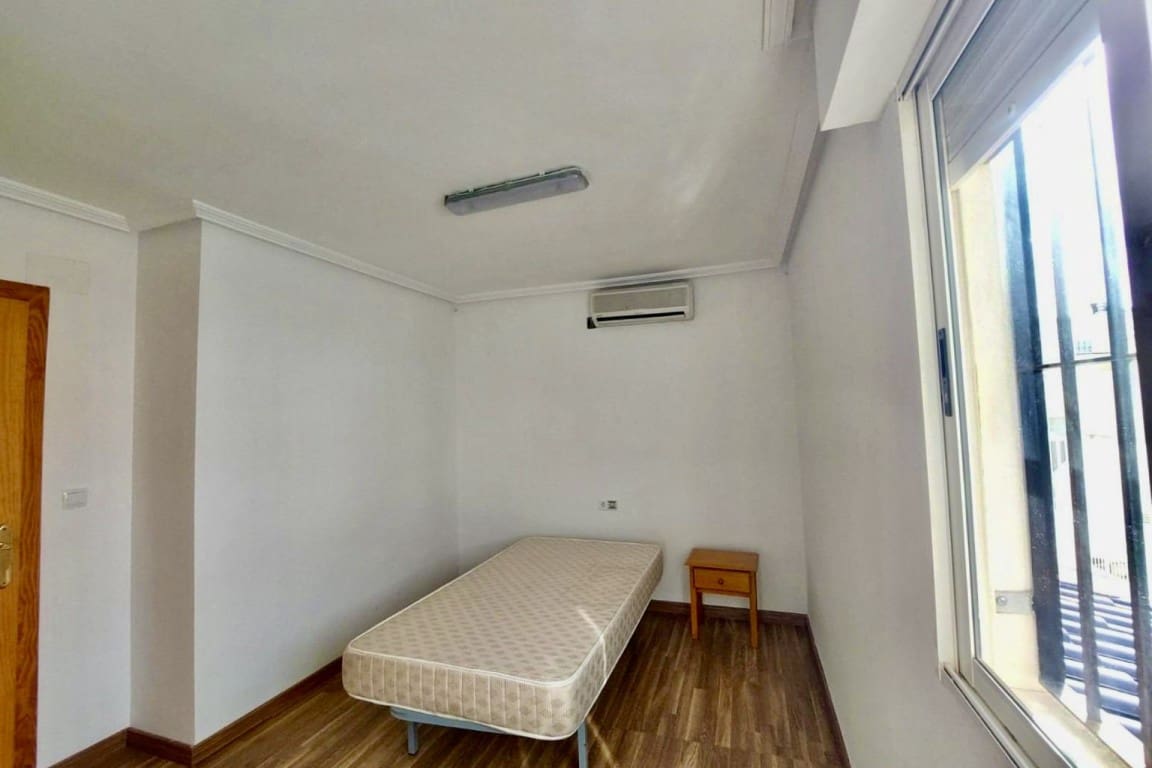 3 bedroom Townhouse for sale in Los Altos with pool - € 183,000 (Ref: 9367924)