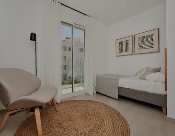 2 soverom Leilighet til salgs i Cala d'Or med svømmebasseng garasje - € 398 000 (Ref: 9367925)