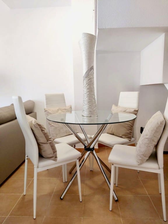 3 soverom Kjedet enebolig til salgs i Villamartin med svømmebasseng - € 175 000 (Ref: 9367927)