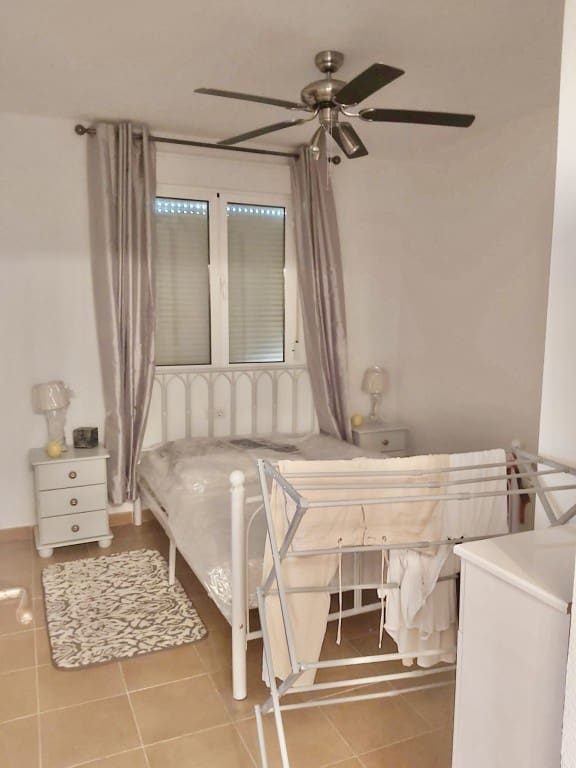 3 soverom Kjedet enebolig til salgs i Villamartin med svømmebasseng - € 175 000 (Ref: 9367927)