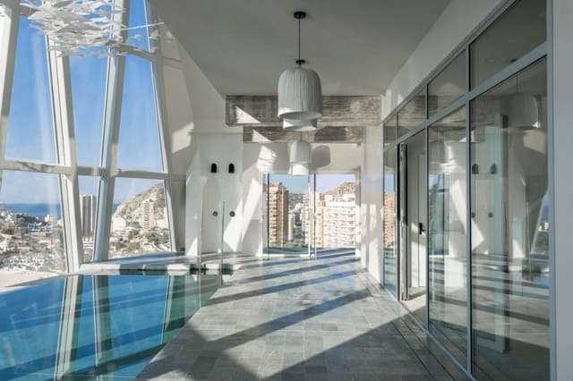 2 quarto Apartamento para venda em Ensanche - Diputacion, Alicante cidade com piscina - 1 100 000 € (Ref: 9367929)