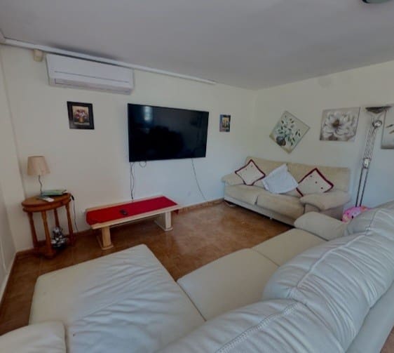 5 slaapkamer Villa te koop in La Zenia met zwembad - € 625.000 (Ref: 9367931)