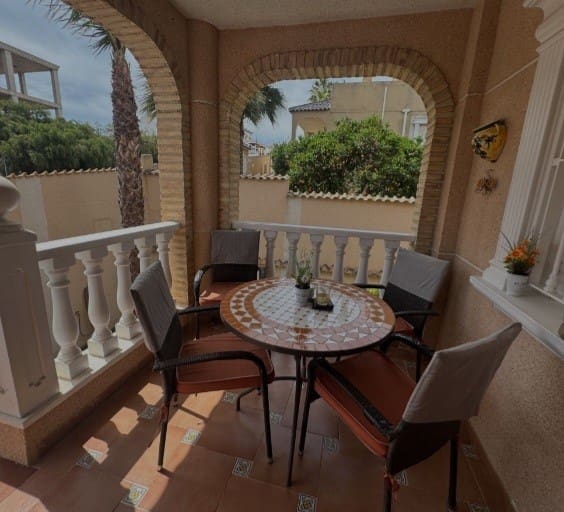 5 slaapkamer Villa te koop in La Zenia met zwembad - € 625.000 (Ref: 9367931)
