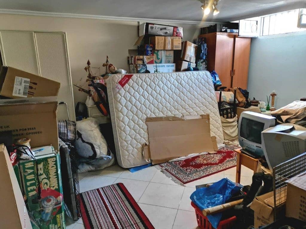 6 bedroom Villa for sale in Los Balcones with pool - € 599,999 (Ref: 9367932)