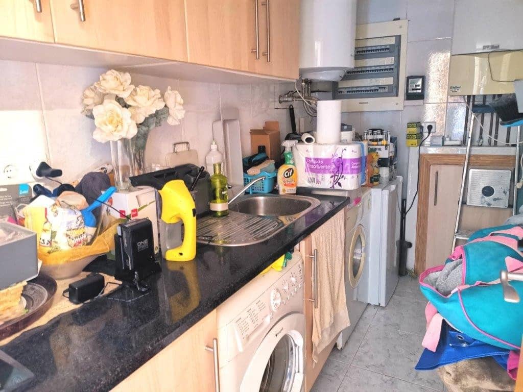 6 bedroom Villa for sale in Los Balcones with pool - € 599,999 (Ref: 9367932)