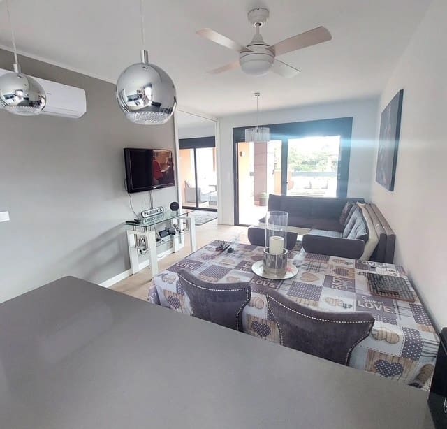 2 Zimmer Apartment zu verkaufen in Villamartin mit Pool - 254.950 € (Ref: 9367943)