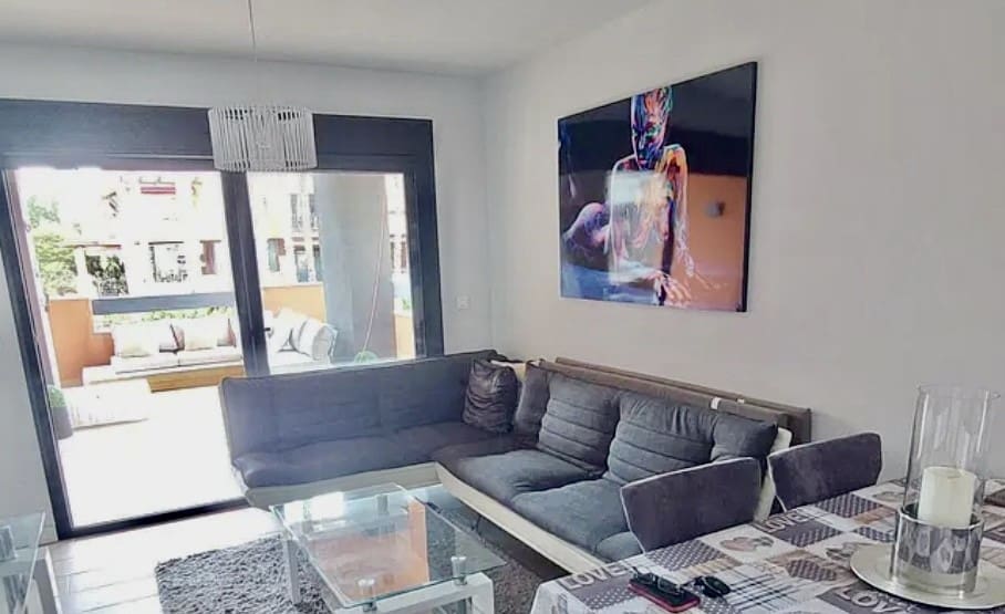 2 Zimmer Apartment zu verkaufen in Villamartin mit Pool - 254.950 € (Ref: 9367943)