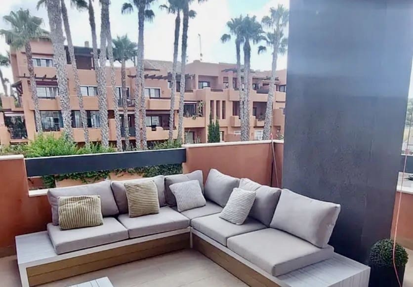 2 Zimmer Apartment zu verkaufen in Villamartin mit Pool - 254.950 € (Ref: 9367943)