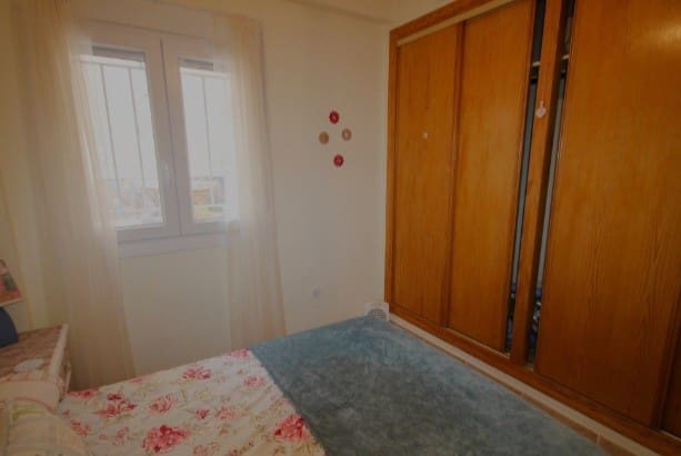 Chalet de 5 habitaciones en San Miguel de Salinas en venta con piscina - 245.000 € (Ref: 9367944)