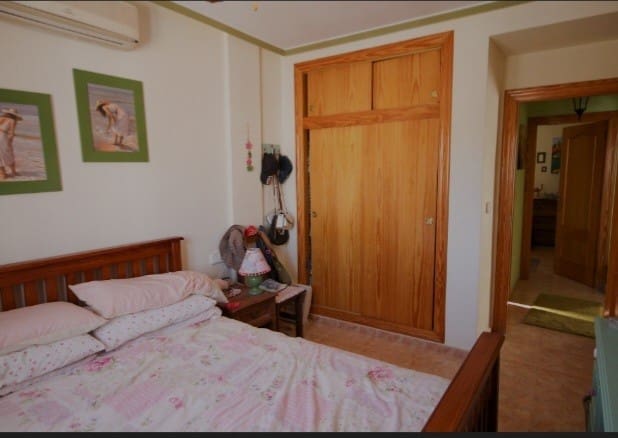 Chalet de 5 habitaciones en San Miguel de Salinas en venta con piscina - 245.000 € (Ref: 9367944)