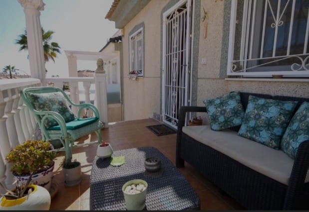 Chalet de 5 habitaciones en San Miguel de Salinas en venta con piscina - 245.000 € (Ref: 9367944)