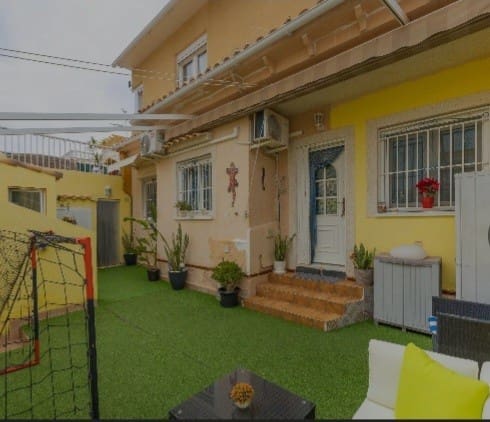 4 sypialnia Dom szeregowy na sprzedaż w Playa Flamenca z basenem - 229 000 € (Ref: 9367947)