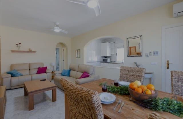 2 soveværelse Villa til salg i Villamartin, Orihuela med swimmingpool - € 249.900 (Ref: 9367949)