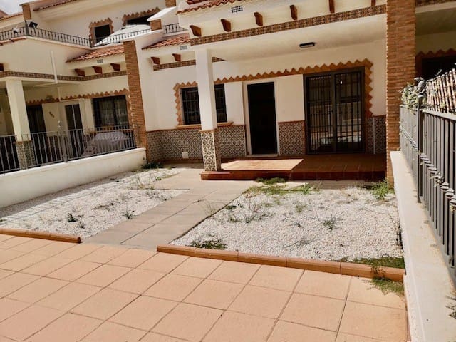 3 quarto Casa em Banda para venda em San Miguel de Salinas com piscina - 229 000 € (Ref: 9367952)
