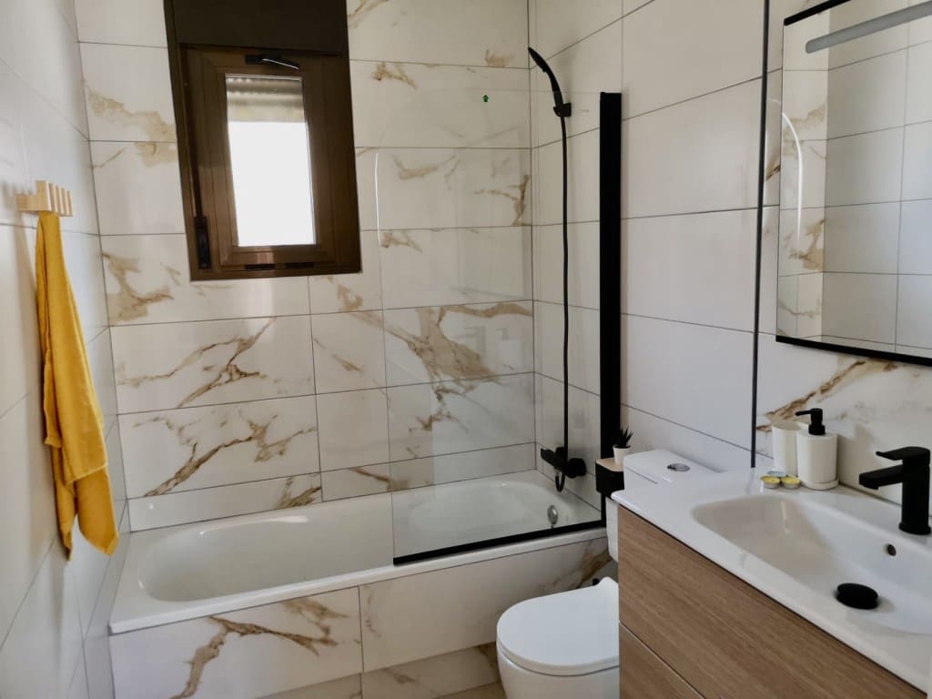 3 quarto Casa em Banda para venda em San Miguel de Salinas com piscina - 229 000 € (Ref: 9367952)