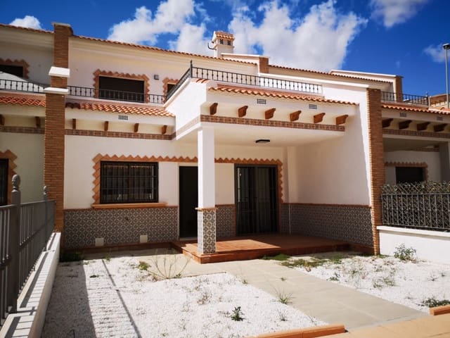 3 quarto Casa em Banda para venda em San Miguel de Salinas com piscina - 229 000 € (Ref: 9367952)