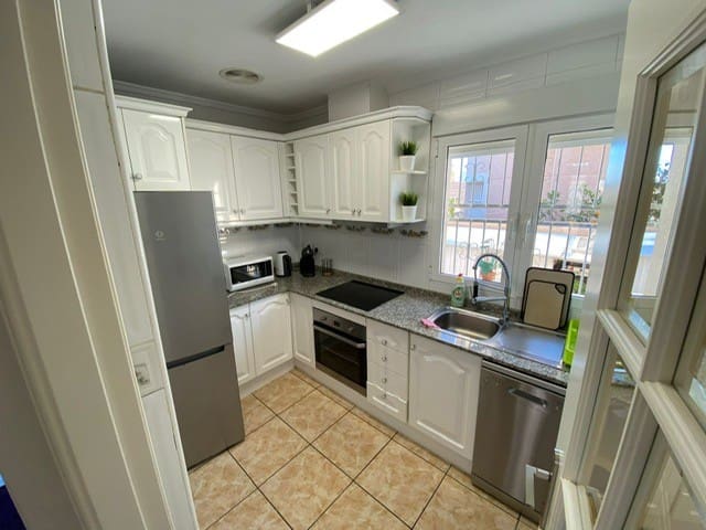 4 bedroom Villa for sale in Los Altos with pool - € 450,000 (Ref: 9367954)