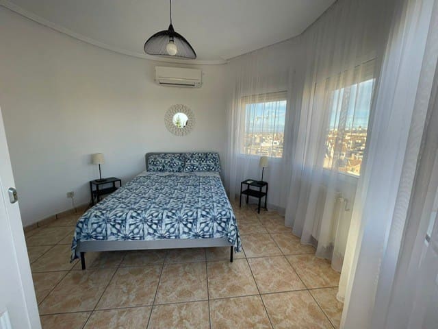 4 bedroom Villa for sale in Los Altos with pool - € 450,000 (Ref: 9367954)