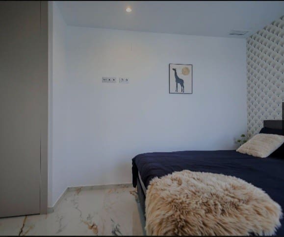 3 sypialnia Willa na sprzedaż w Pilar de la Horadada z basenem garażem - 389 000 € (Ref: 9367955)