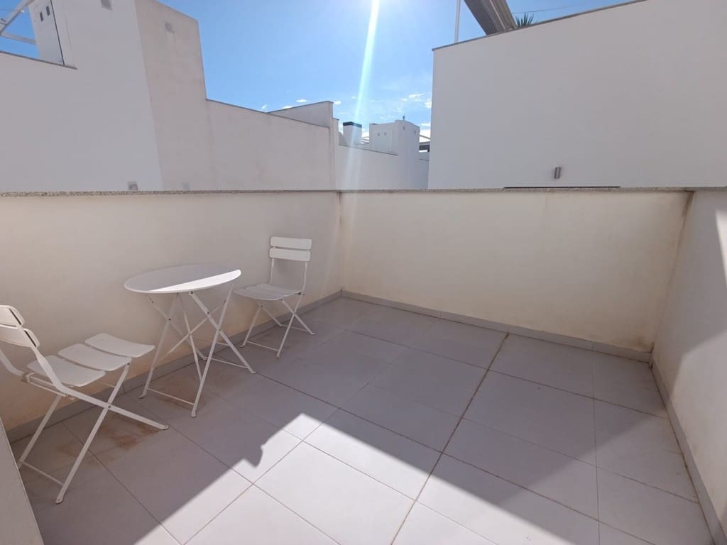 3 bedroom Villa for sale in Villamartin with pool - € 279,000 (Ref: 9380097)